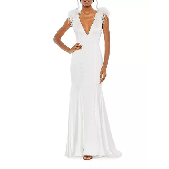 Mac Duggal Exquisite Feather Shoulder V-Neck Column Gown White Size 6 NWT - Picture 1 of 13